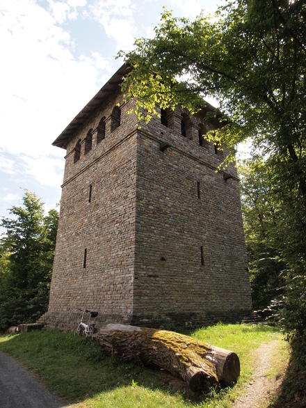 Turm 4-16