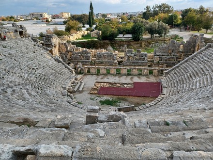 Myra - Theatre