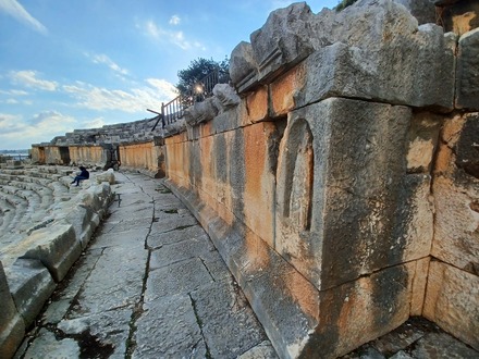 Myra - Theatre