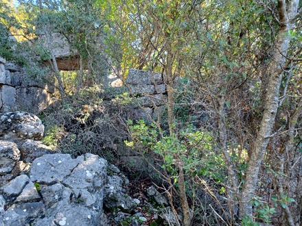 Isinida city wall