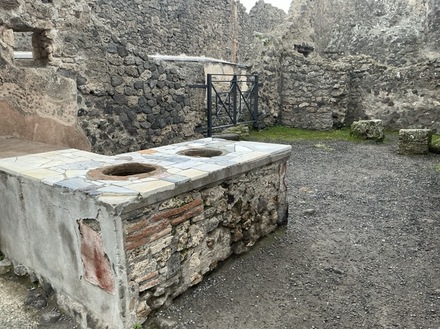 Thermopolium