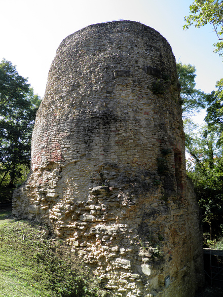 The Drusus Stone, cenotaph erected  by the Roman troops in honor of Drusus who died in 9 A.D., Mogontiacum (Mainz), Germania