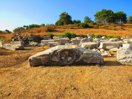 Antiochia ad Cragum, Northeast Temple