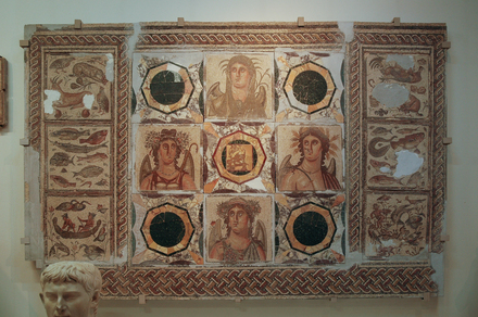 Dar Buc Ammera, four seasons