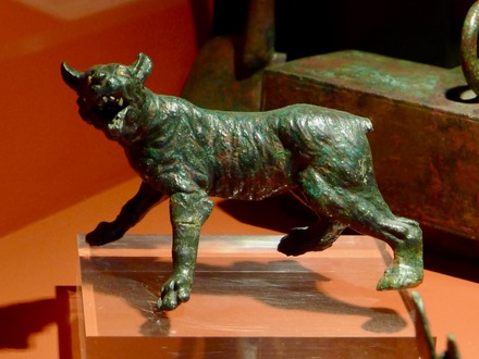 Bavay, Roman figurine of a panther