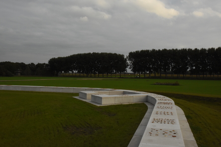 plint met vondstmateriaal