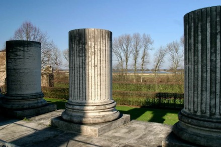 Hafentempel Colonia Ulpia Traiana (2004)