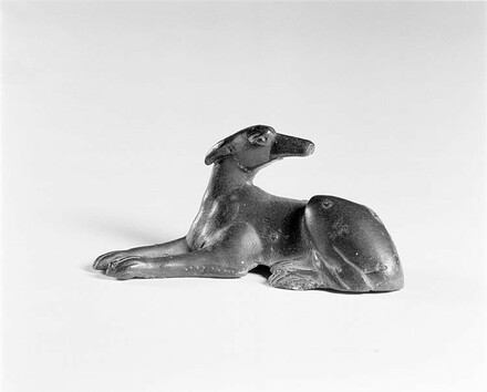 Bronzen beeldje hond