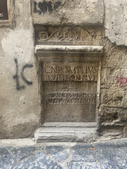 Grafmonument Gneo Pompeo Eufrosino