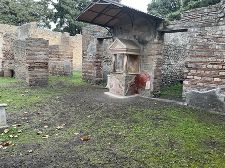 Domus