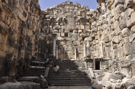 Niha Great Temple Cella