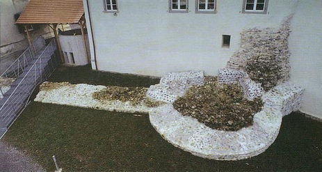 Grundmauern des NW Eckturms/Turm
