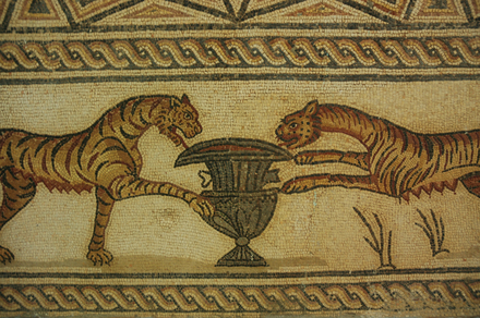 Villa Four Seasons Mosaic