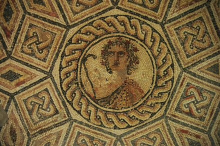 Villa Four Seasons Mosaic