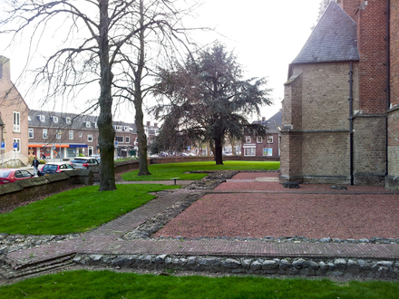 Fundament tempel Elst