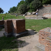 Apollonia, Remains of honorific arch