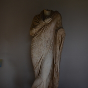 Apollonia, Prytaneum, Headless togatus
