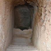 Nea Paphos, Royal tomb 8, Entrance to the lower burial chambers