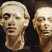 Amarna, Head of Akhenaten (Amenhotep III) and that of queen Nefretite