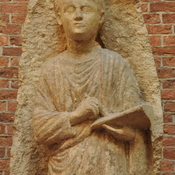 Oxyrhynchus, Tomb statue of a boy