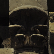 Taffeh, Roman temple, Capital