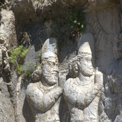Sarab-e Bahram, Rock relief of Bahram II, Papak and Kartir