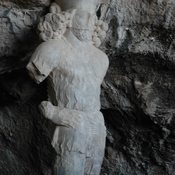 Bishapur, Cave of Shapur I: Statue of the king