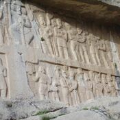 Bishapur Relief VI: victories of Shapur II, Officials