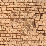 Dur Untaš, Ziggurat, Brickwork with traces of wind damage