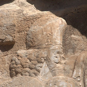 Naqš-e Rajab, Equestrian relief of Shapur I, Badge of an official