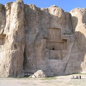 Naqš-e Rustam, Achaemenid tomb II (Artaxerxes I Makrocheir?)