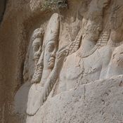 Naqš-e Rustam, First (audience) relief of Bahram II, Officials