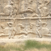 Naqš-e Rustam, Third (double equestrian) relief of Bahram II, Lower register