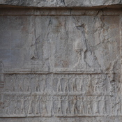 Naqš-e Rustam, Achaemenid tomb III (Darius I the Great), Upper register, King sacrificing