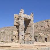 Persepolis, Hall of a Hundred Columns, SE gate