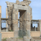 Persepolis, Hall of a Hundred Columns, West gate with royal warrior