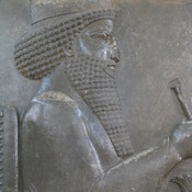 Persepolis, Apadana, Northstairs, Central relief, Portrait of Darius