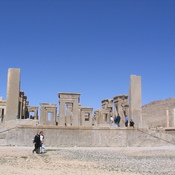 Persepolis, Palace of Darius (Taçara), Southern portico