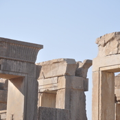 Persepolis, Palace of Darius (Taçara), Lintels