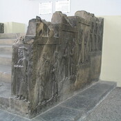 Persepolis, Council Hall (Tripylon), Small stairs, Relief, Courtiers