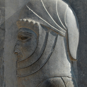 Persepolis, Apadana, Eaststairs, Central relief, Magian
