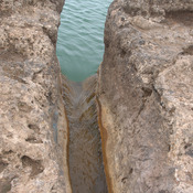 Takht-e Suleyman, Canal