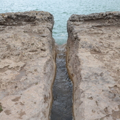 Takht-e Suleyman, Canal