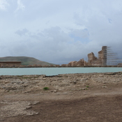 Takht-e Suleyman, Lake