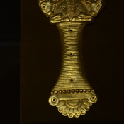 Ziwiye, Achaemenid column-shaped decoration