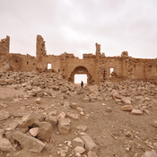 Qasr Bshir, Interior of fortress with sight on gate