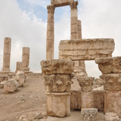 Amman, Citadel, Temple of Hercules, remains of columns, capitals and frieze