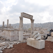 Amman, Citadel, Temple of Hercules, parts of a statue