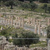 Gadara, Roman east-west mainstreet (decumanus)