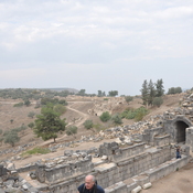 Gadara, Remains of west theater, Passage and seats